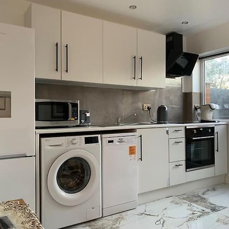 Apartment C, A One Bedroom Flat In South London Carshalton Eksteriør bilde