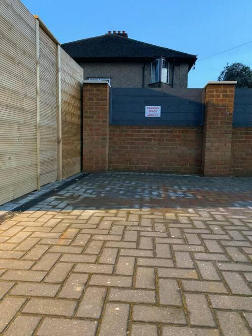 Apartment C, A One Bedroom Flat In South London Carshalton Eksteriør bilde